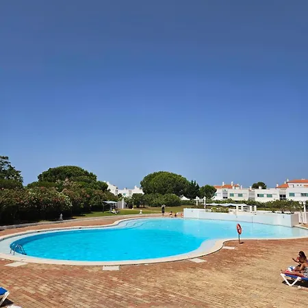 Prainha & Pool Алвор
